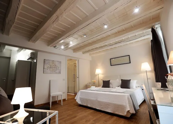 La Maison De Charme بيت ضيافة فيرونا