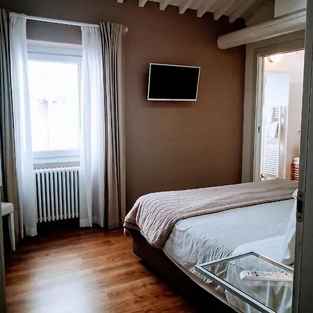 Pensión La Maison De Charme 2*